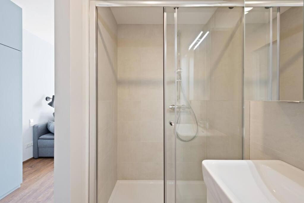 Schickes All-Inklusive Apartmentzimmer By Resida Asset Gmbh Brunn am Gebirge Ngoại thất bức ảnh